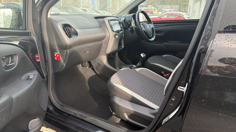 Toyota Aygo 1.0 VVT-i X-Press 5dr Petrol Hatchback